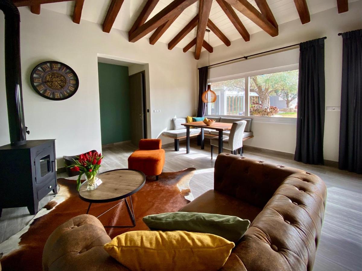 Villa Hylas Luxury Bed & Breakfast Kilada Eksteriør bilde